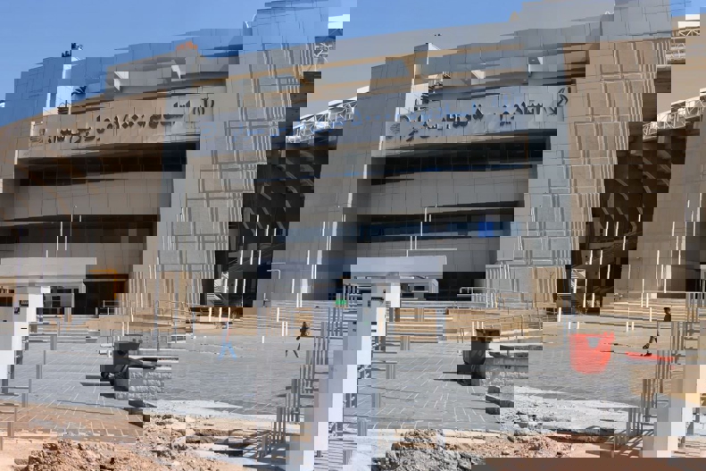 2094943