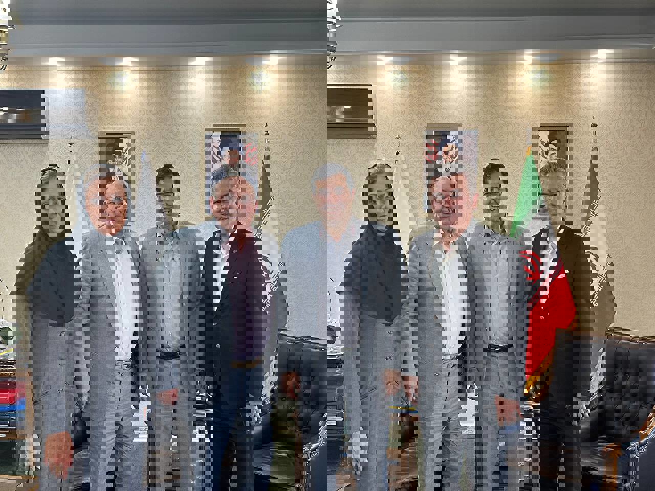 2094600