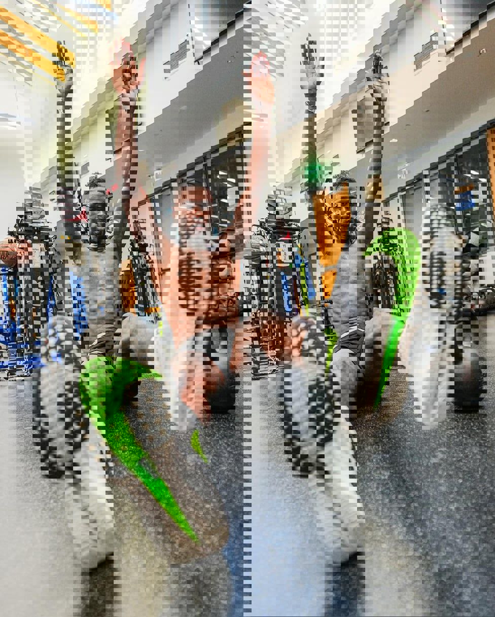 2094731