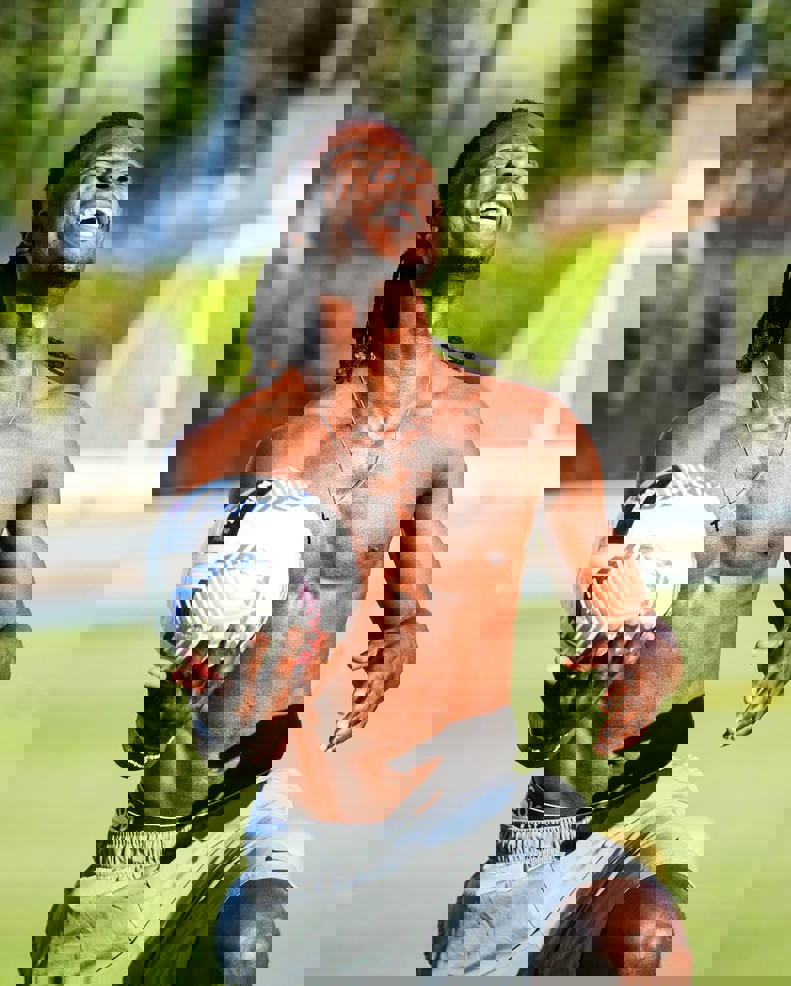 2094739