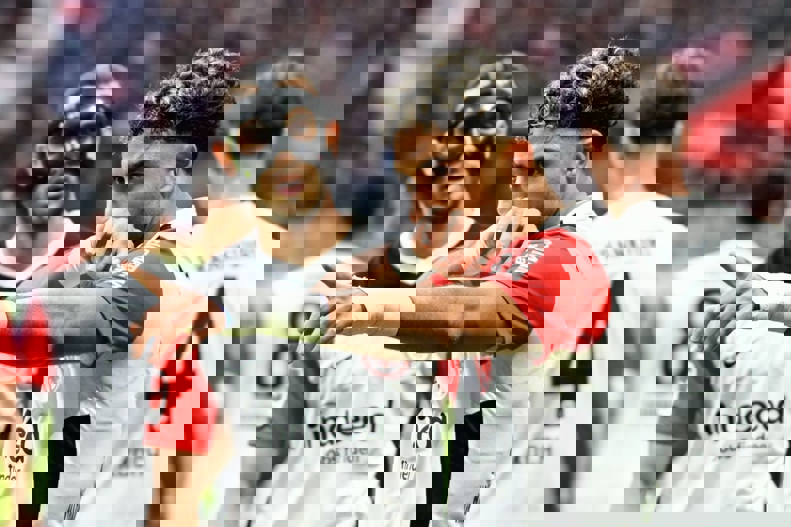 2094851