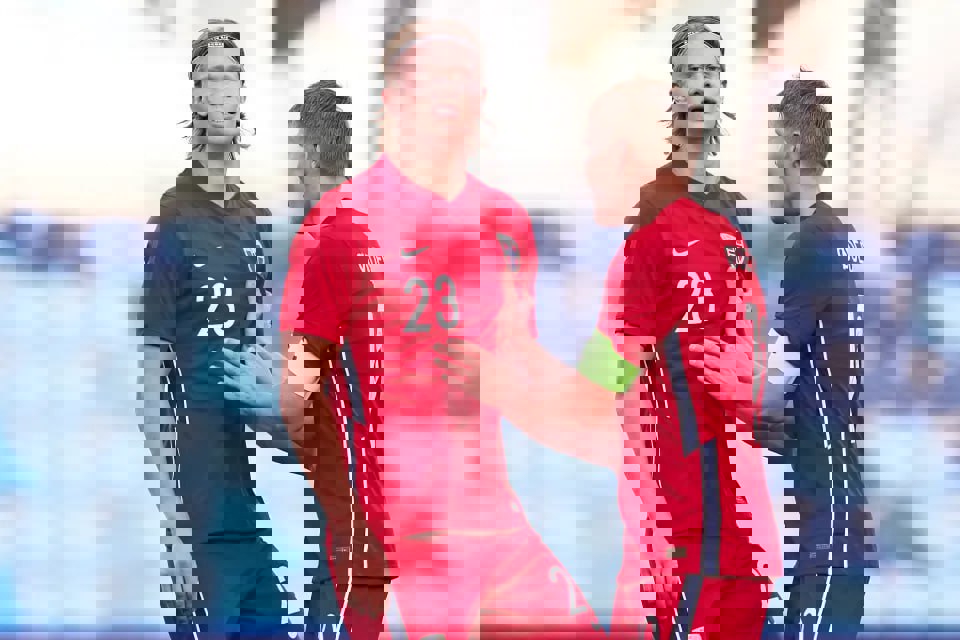 2095042