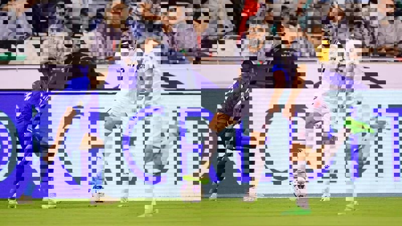 2095371