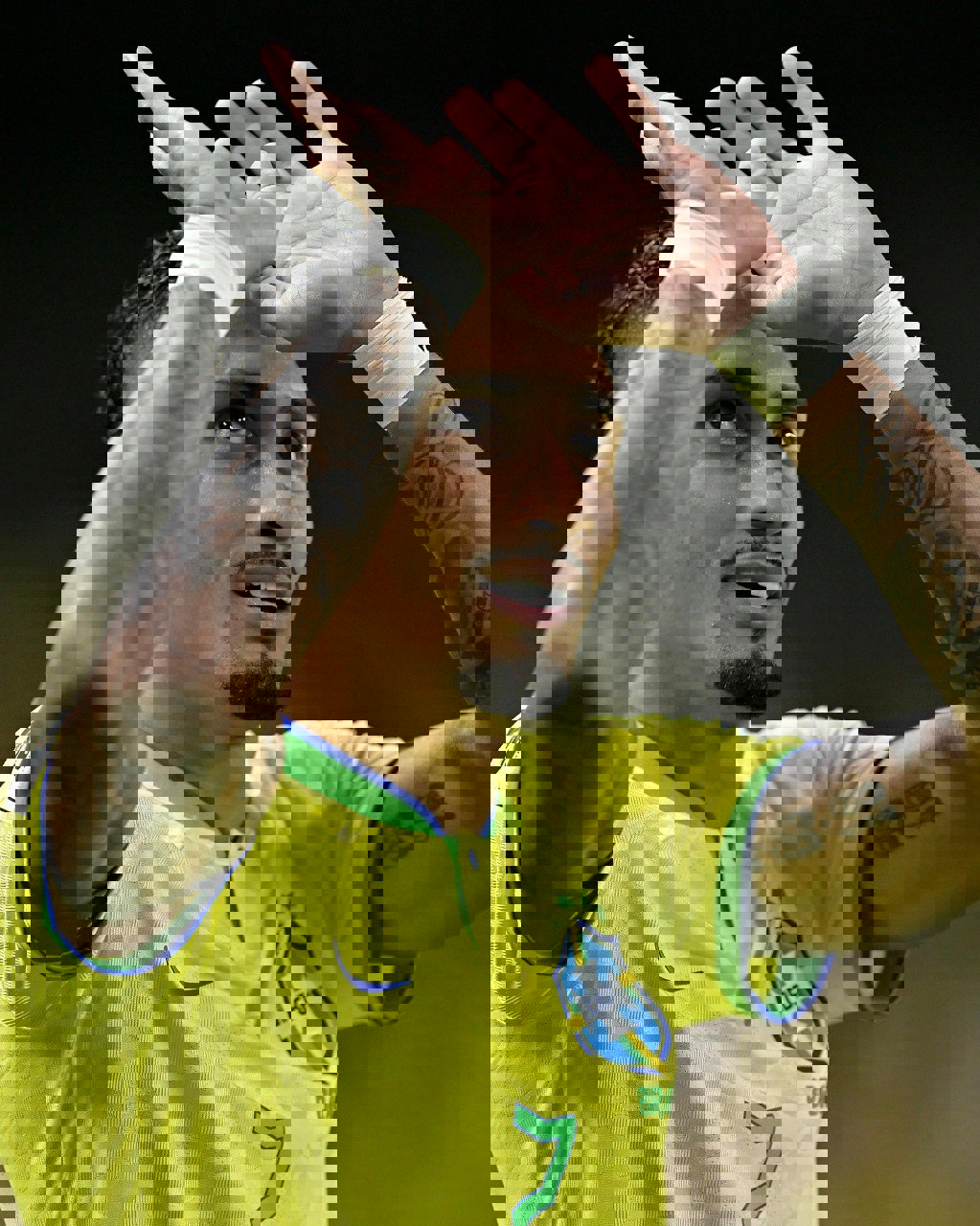 2095624