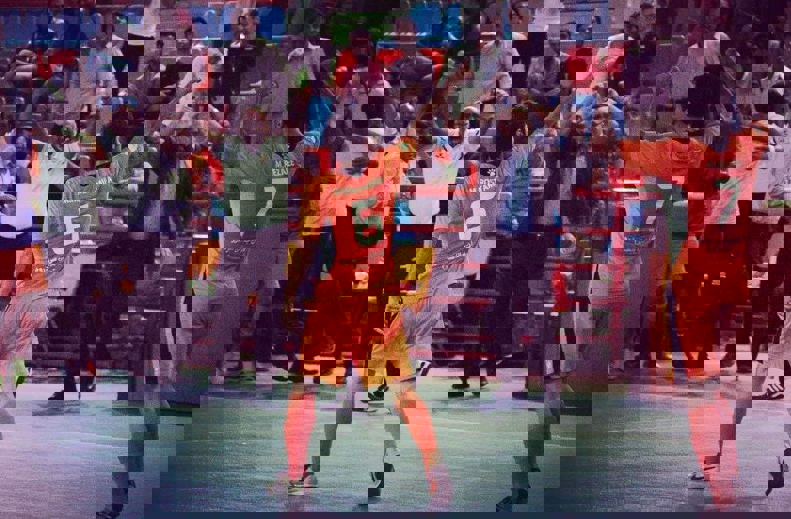 2095711