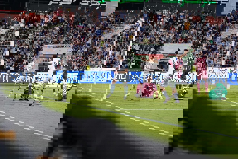 2095760