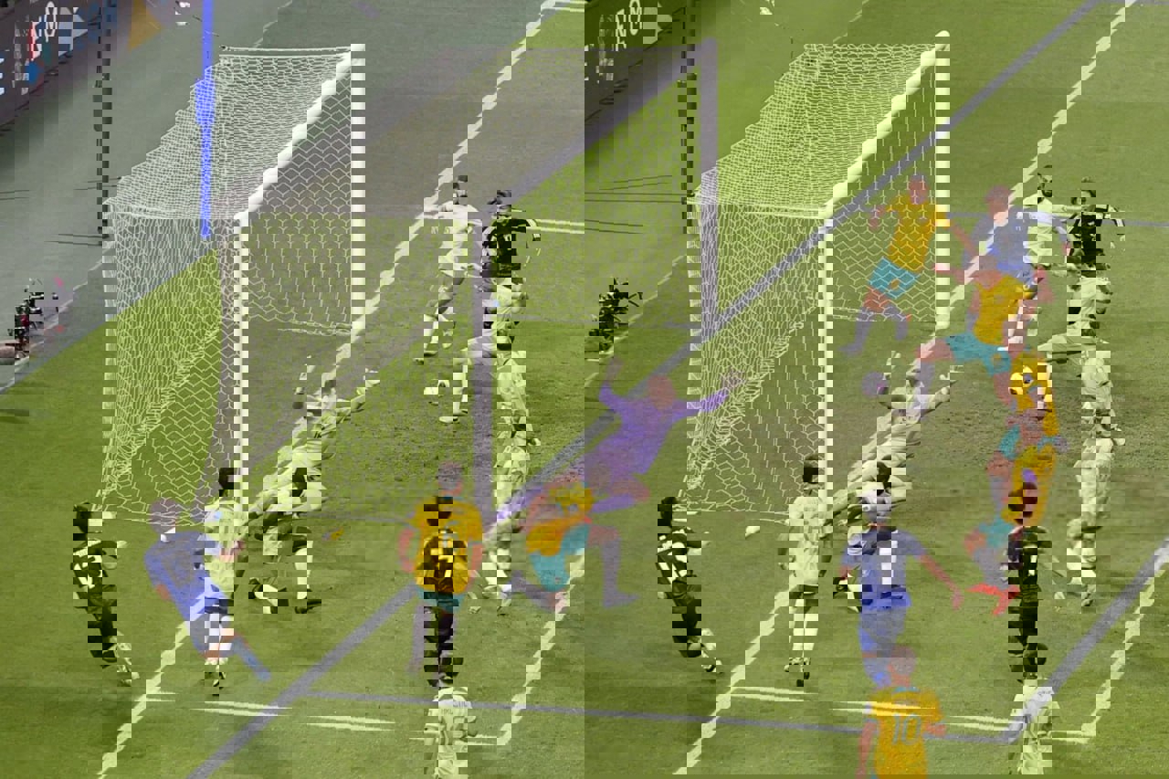2095696