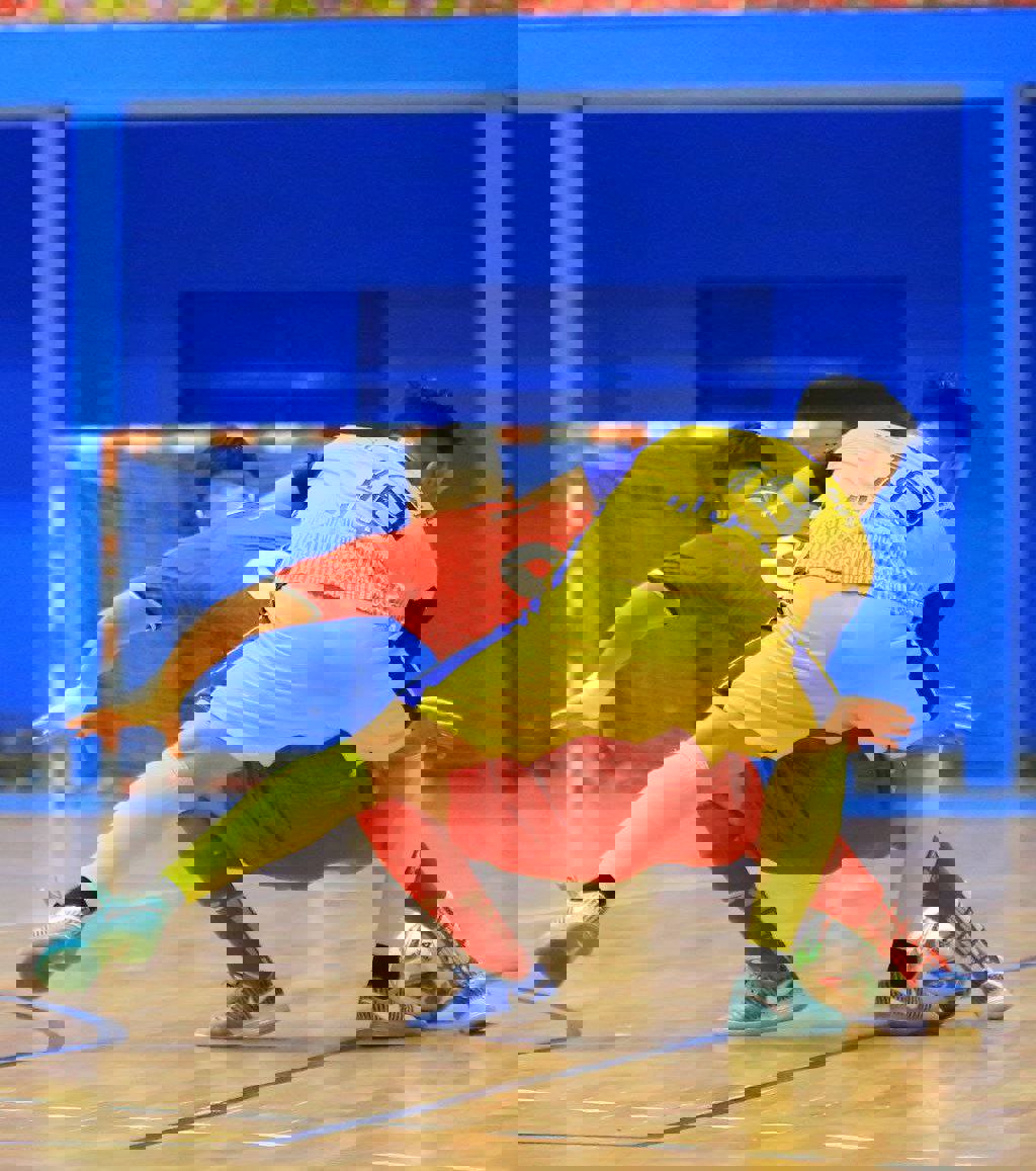 2095831