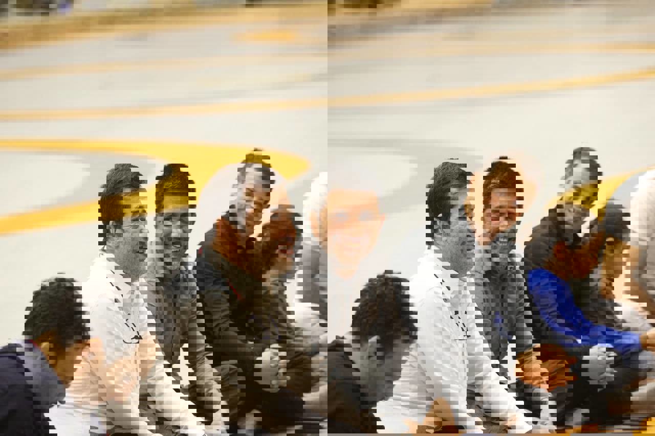 2095884