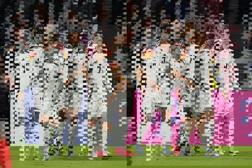 2096110