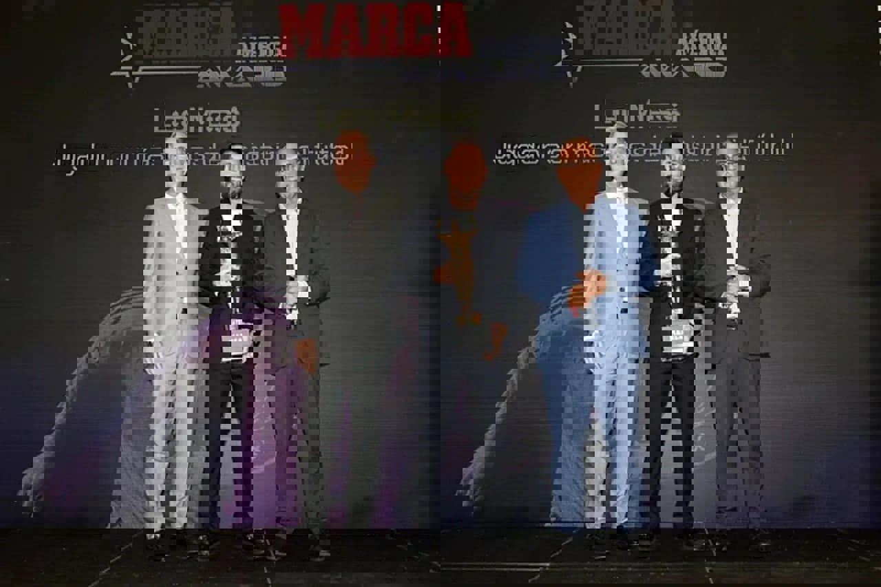 2096270