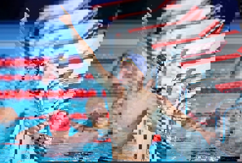 2096210