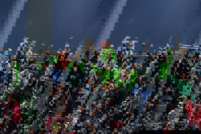 2096196