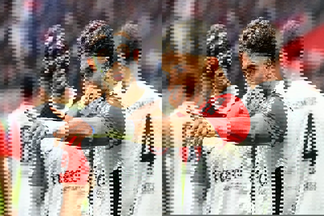 2096169