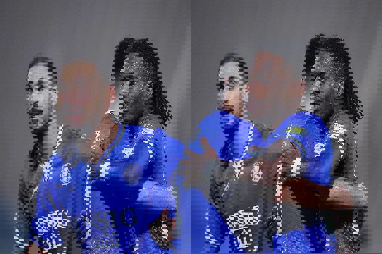 2096373