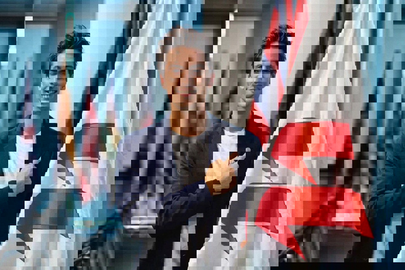 2096363