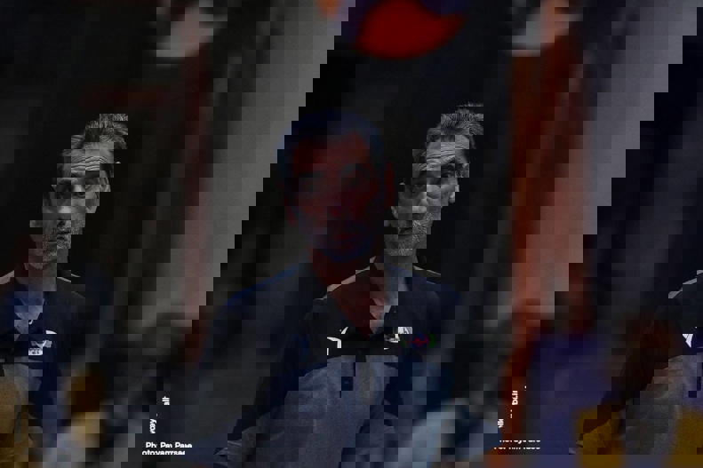 2096402