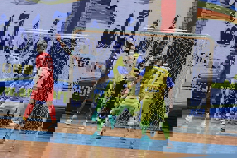 2096544