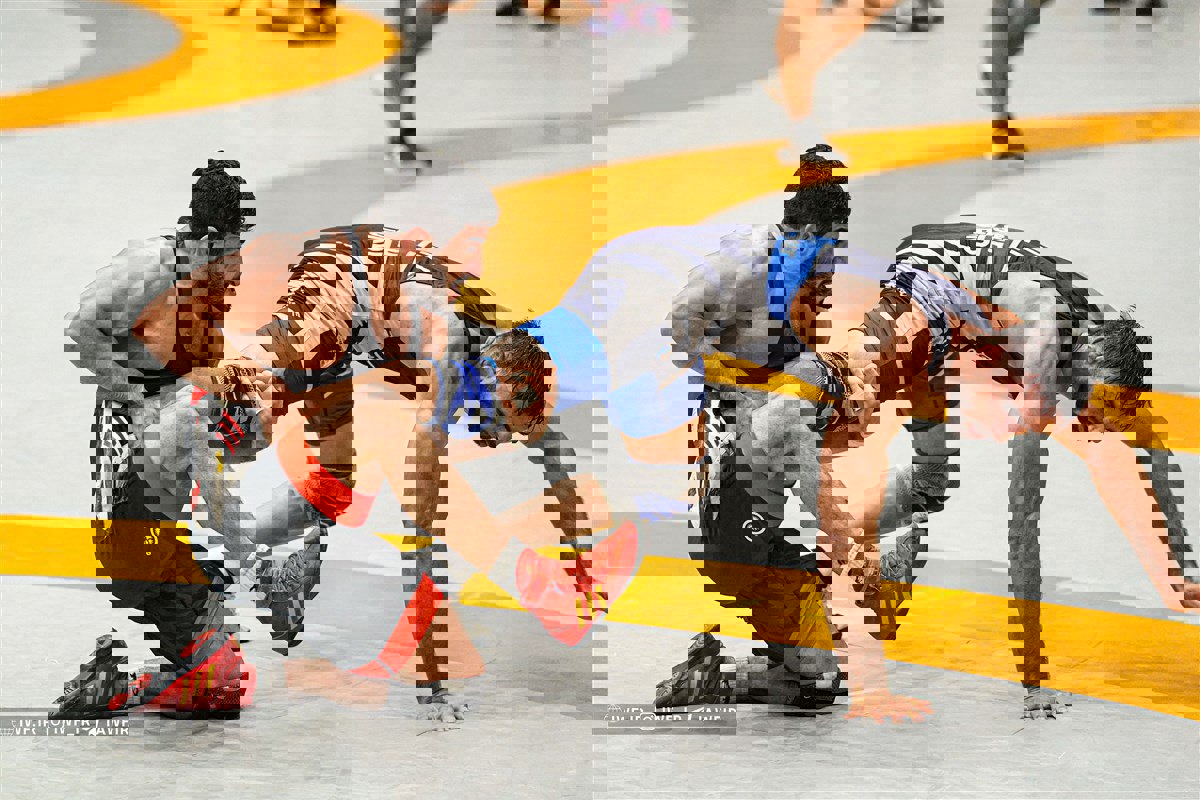 2096710