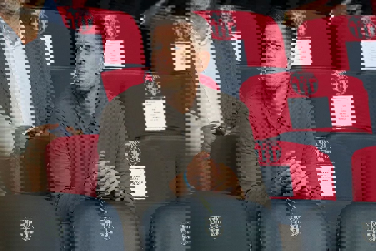 2096833