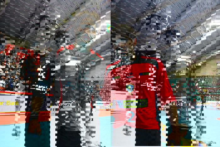 2096953
