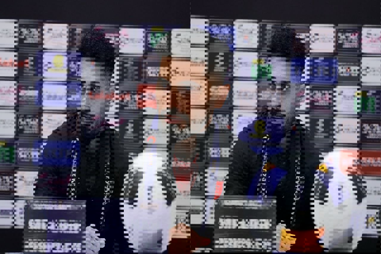 2097373