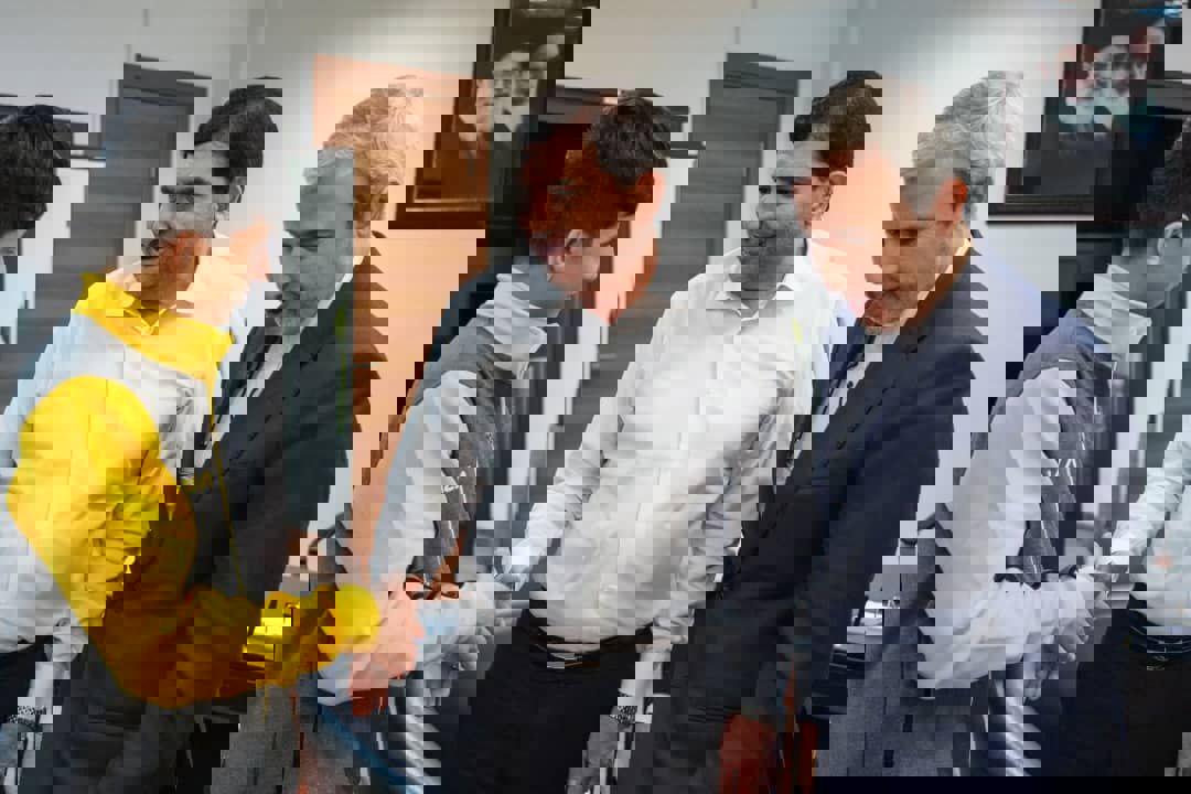 2097325