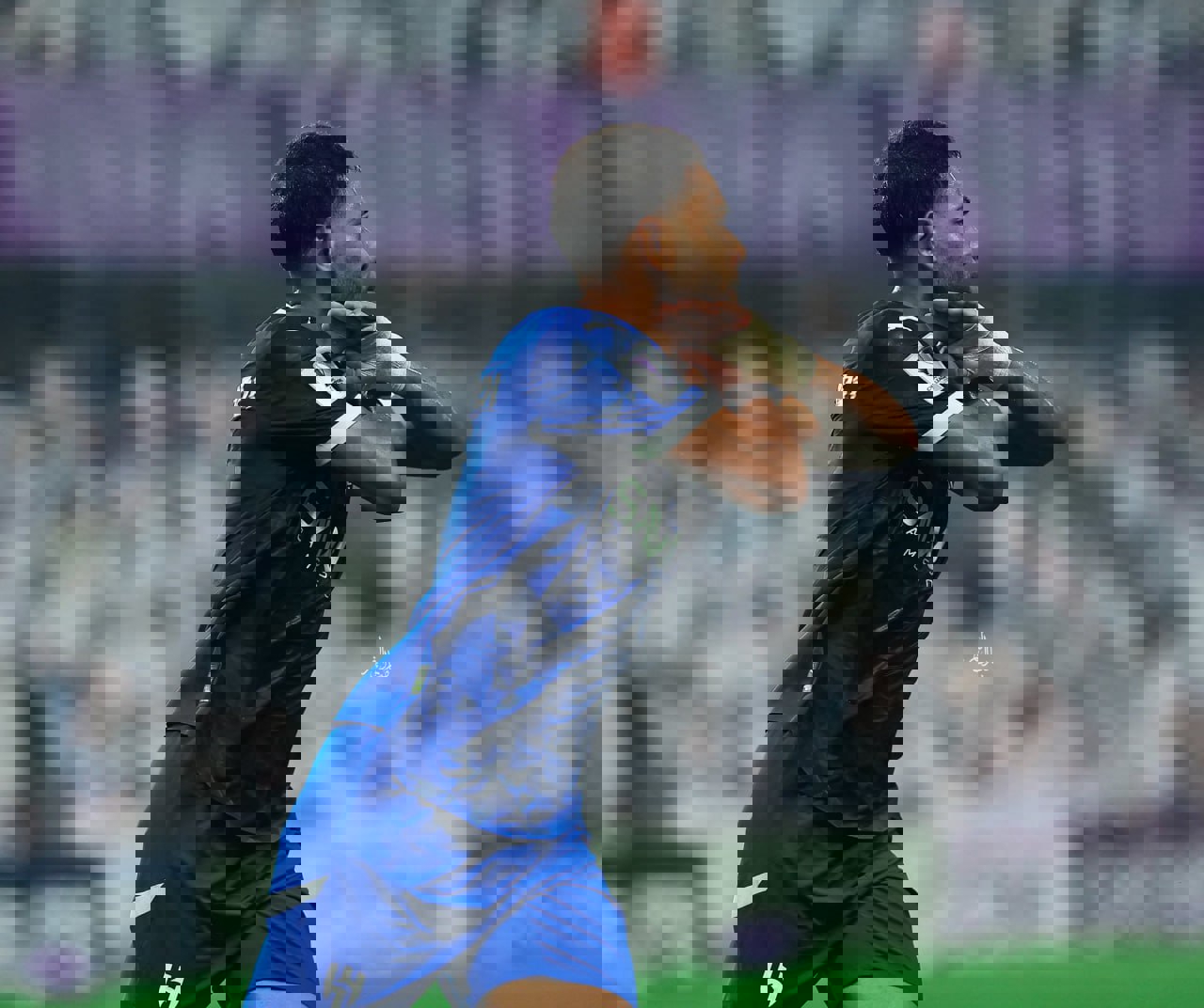 2098041
