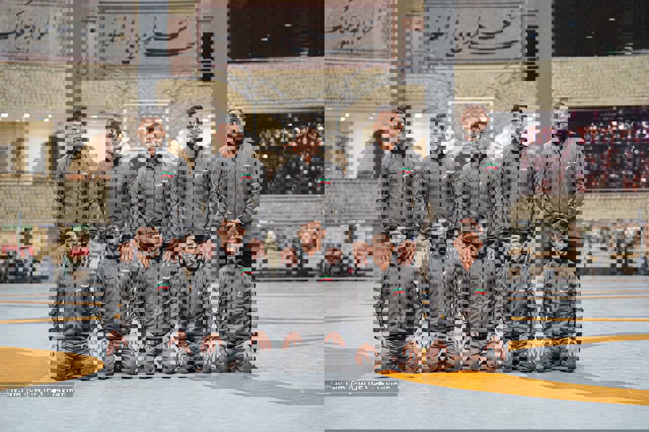 2097823