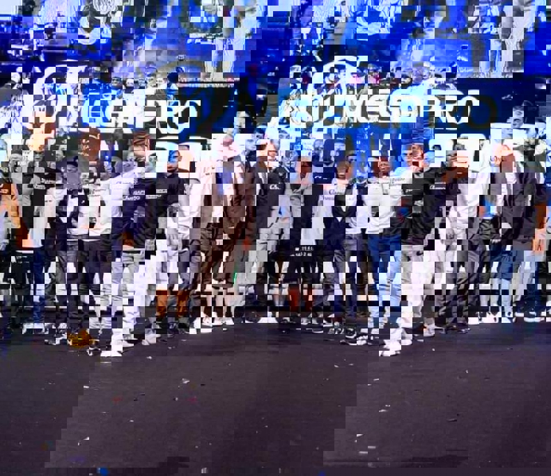2097737