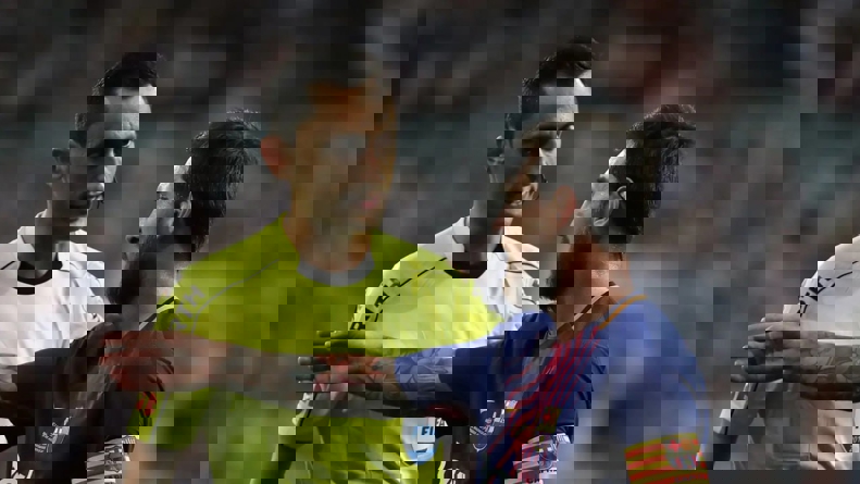 2097961