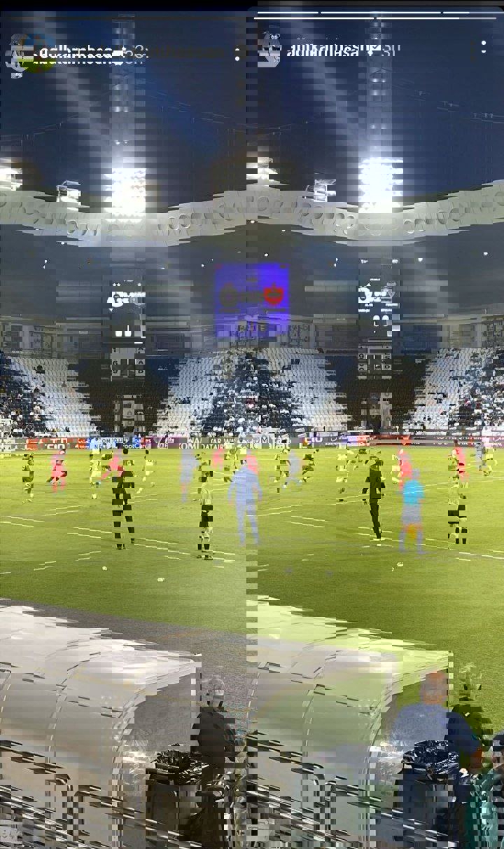 2097933