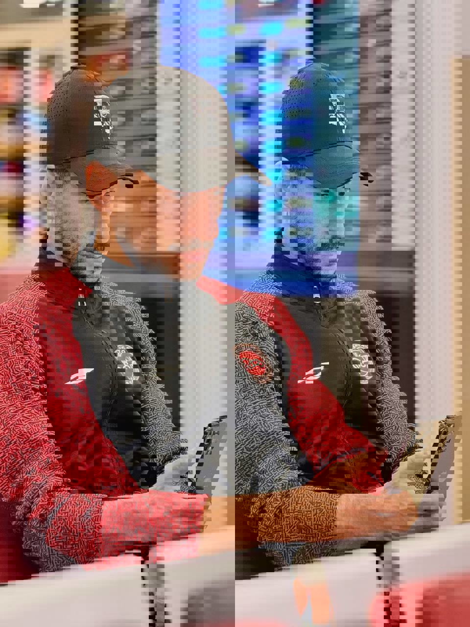 2098092