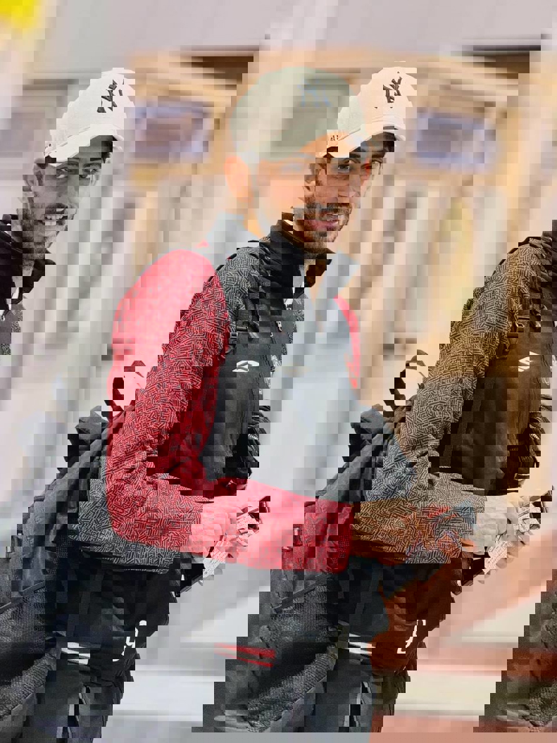 2098091