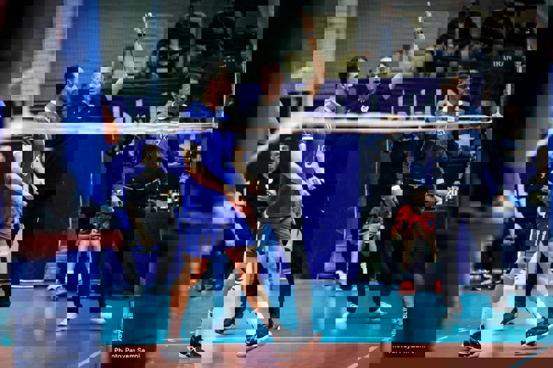 2098196