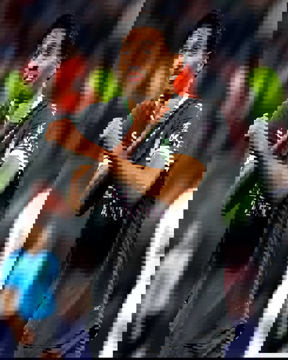 2098908