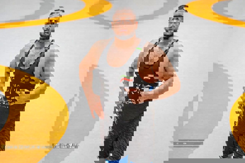 2098821