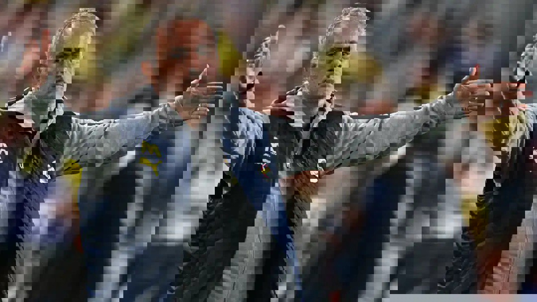 2098867