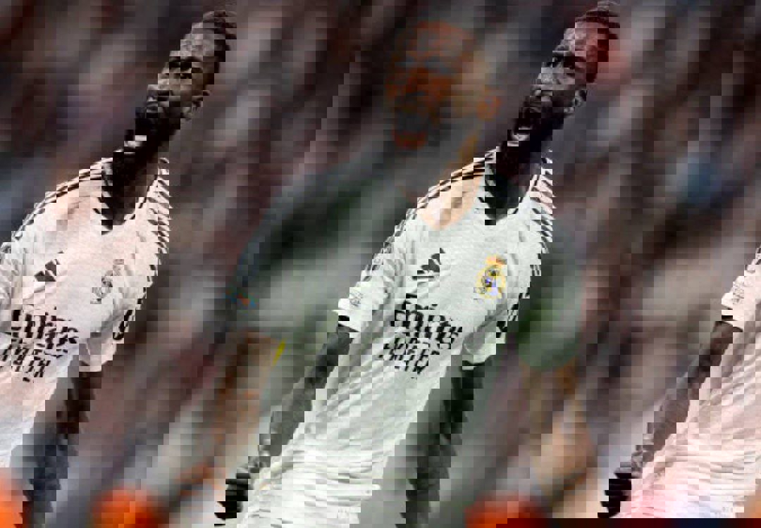 2098962