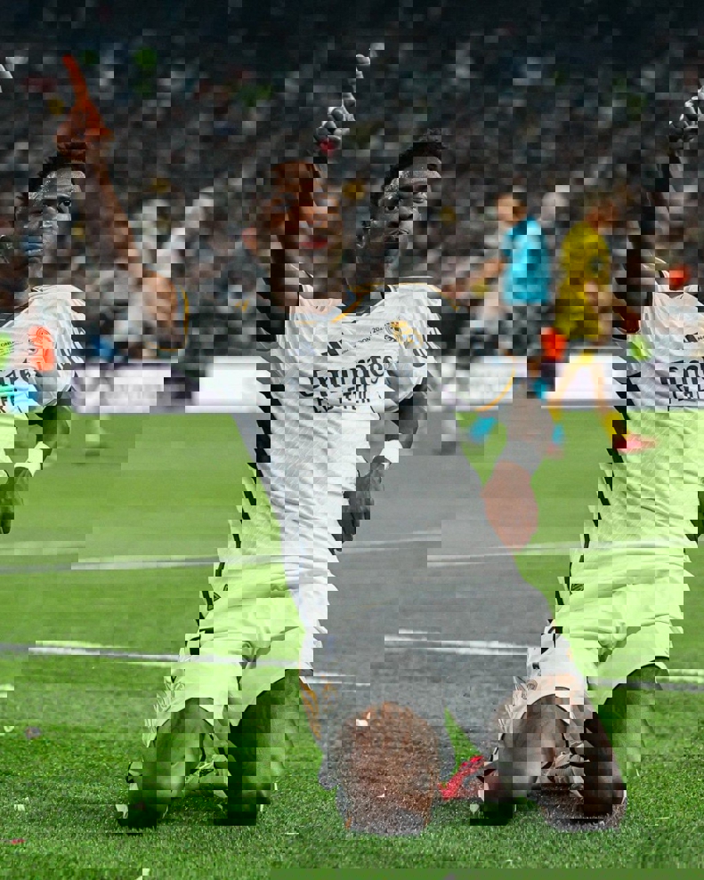 2099068