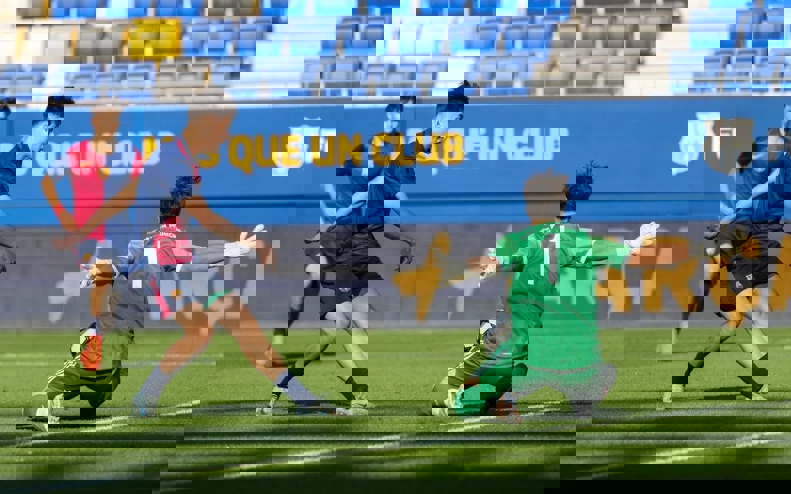 2099353