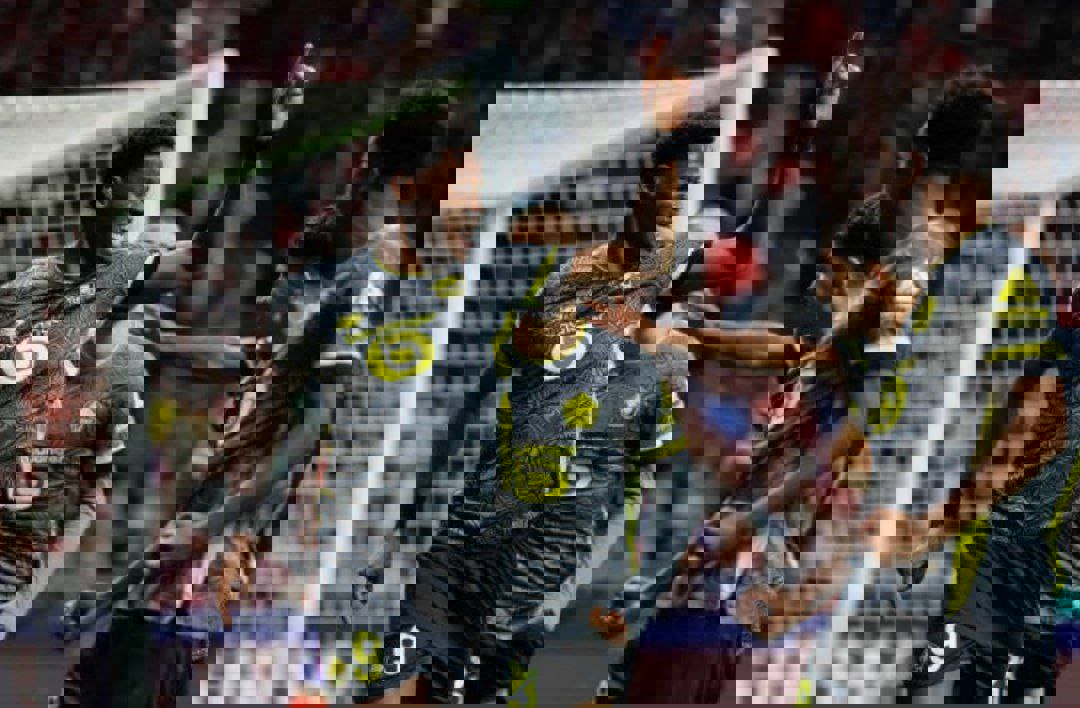 2099433