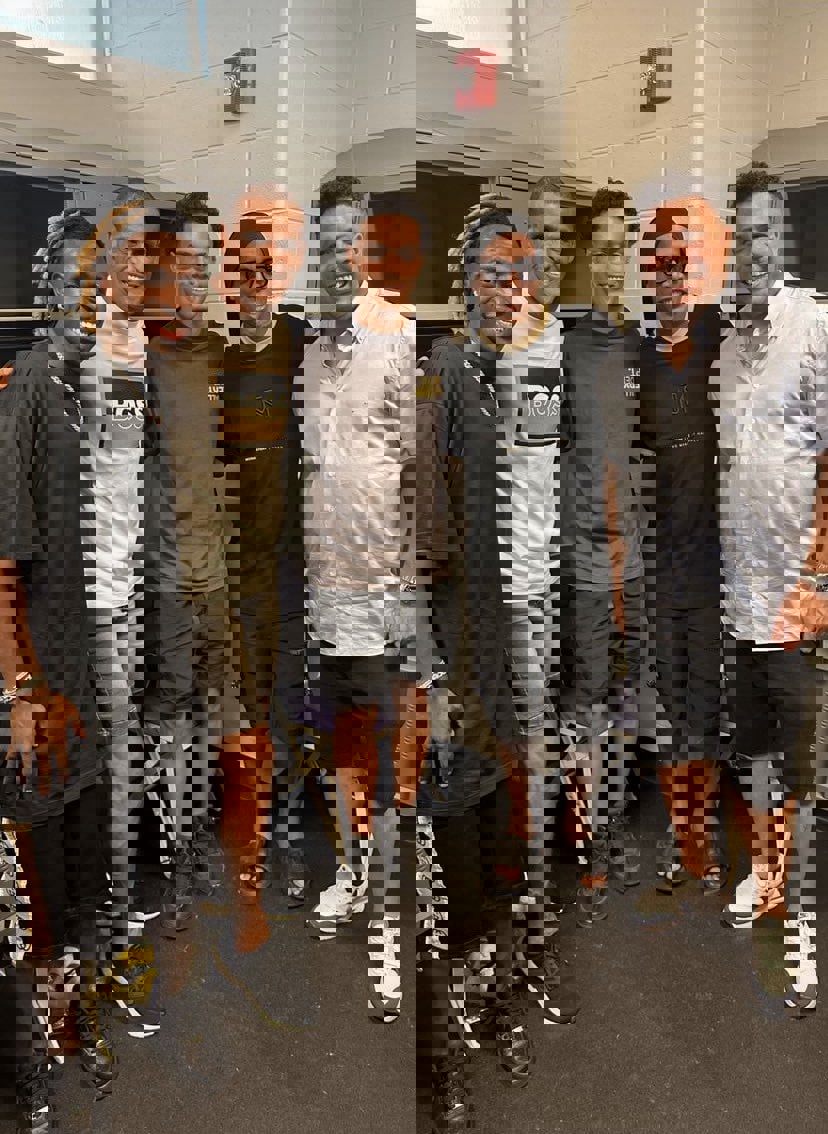 2099635