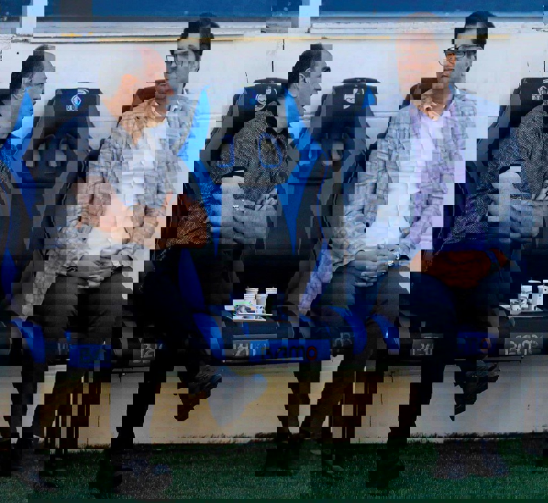 2099683
