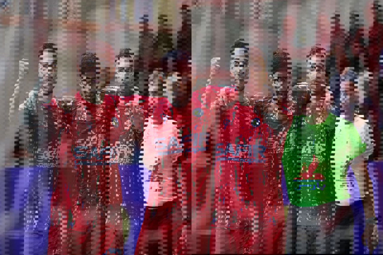 2099738