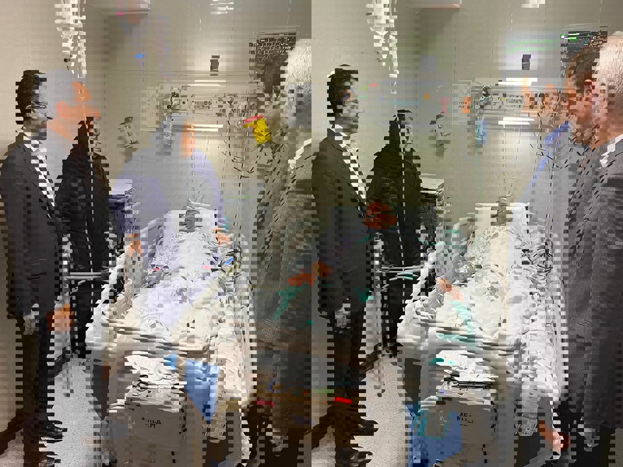 2099697