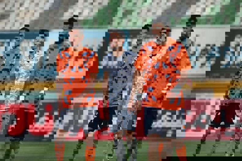 2099853