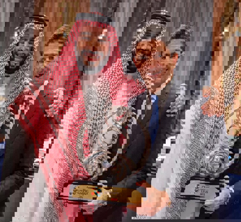 2099856