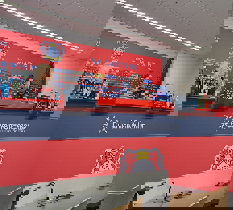 2099893