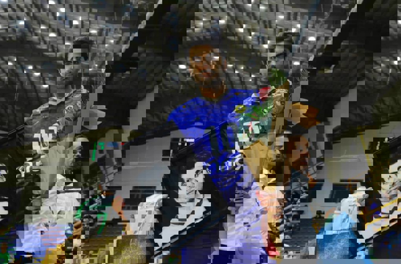 2100288